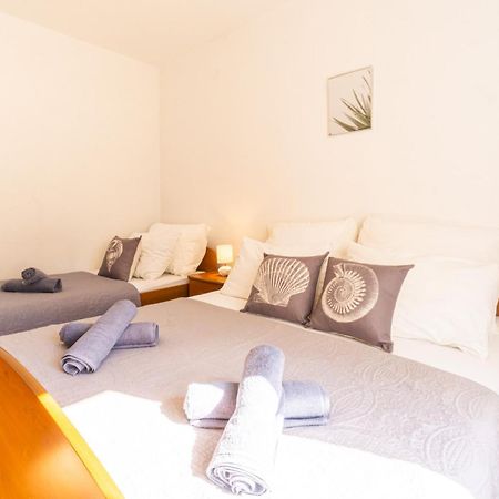 Apartment And Room Bacic Metajna Bilik gambar
