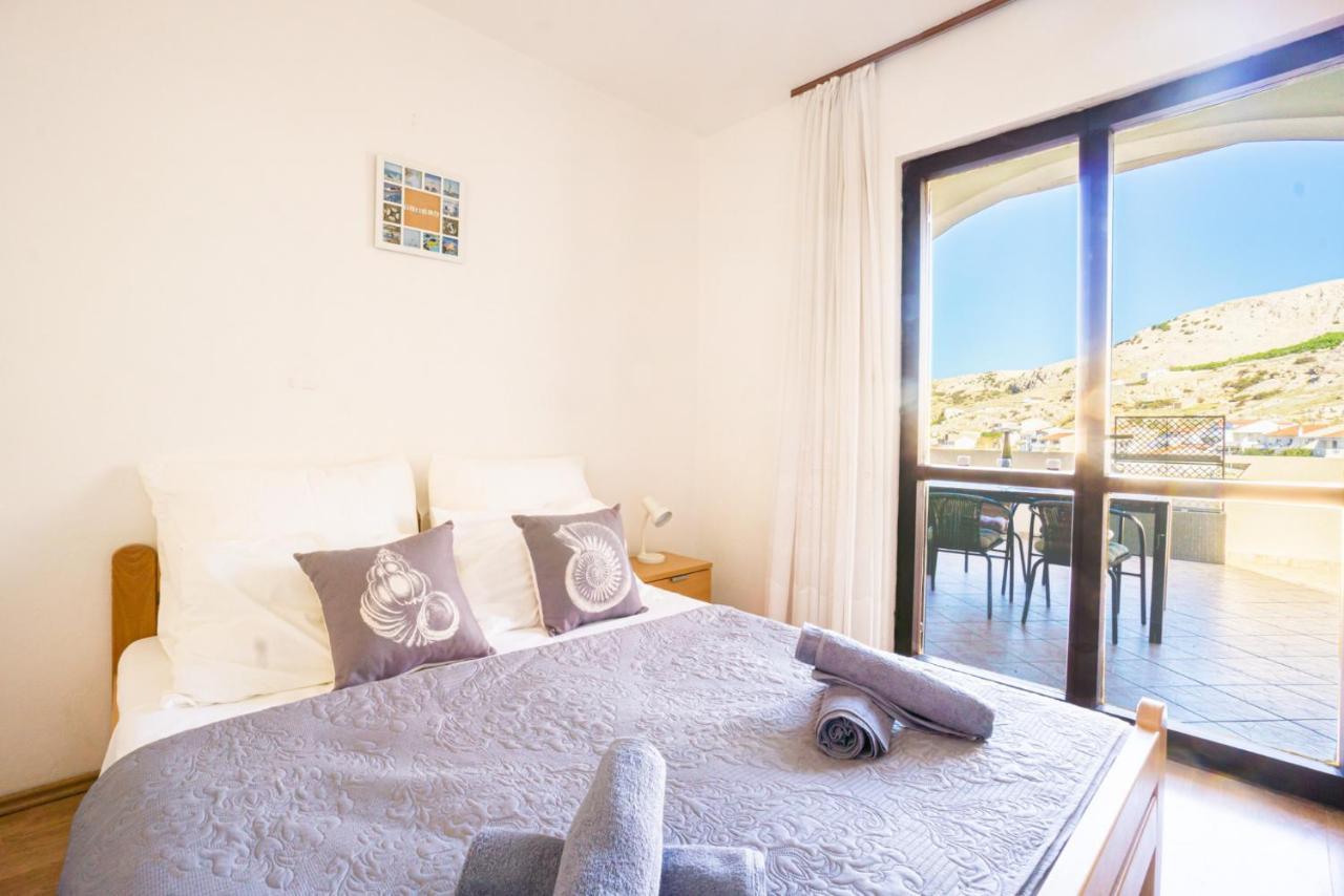 Apartment And Room Bacic Metajna Luaran gambar