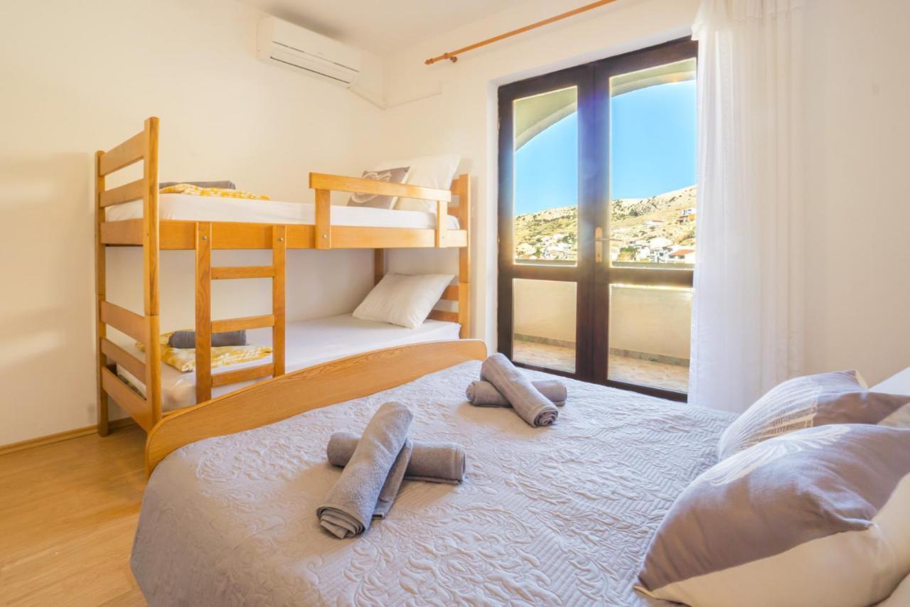 Apartment And Room Bacic Metajna Luaran gambar
