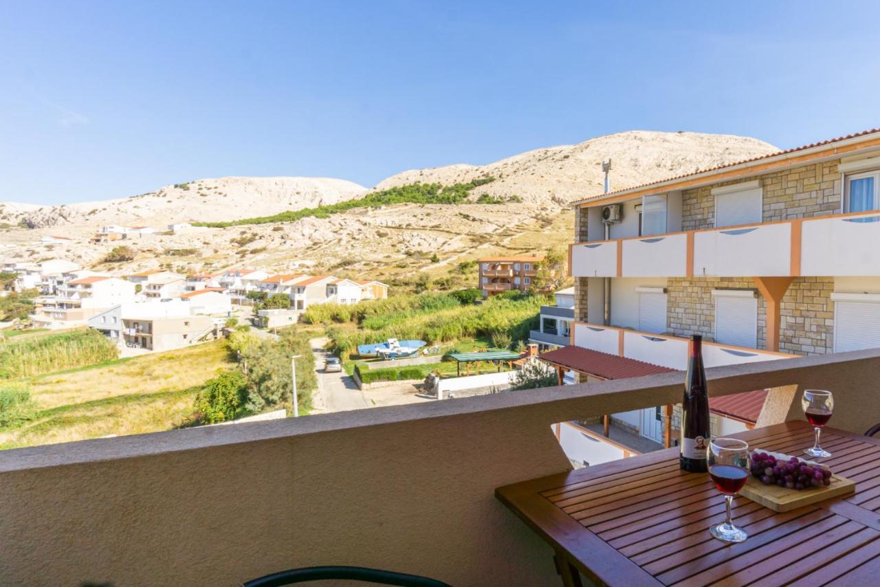 Apartment And Room Bacic Metajna Luaran gambar
